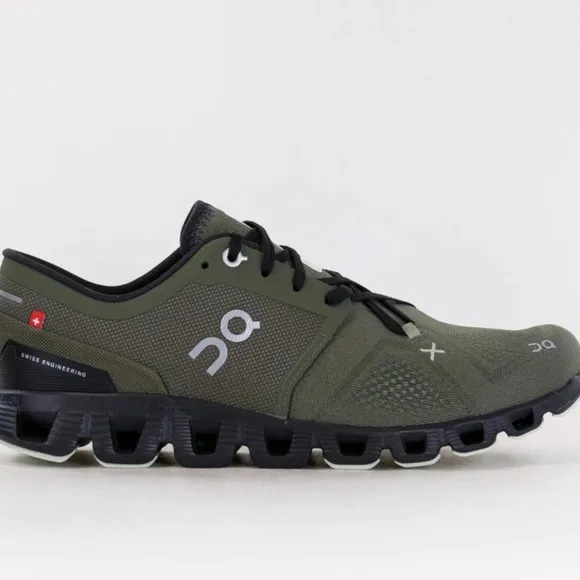 On CloudX3 Comfort/Running/Athletic Shoes Size 11 for Men