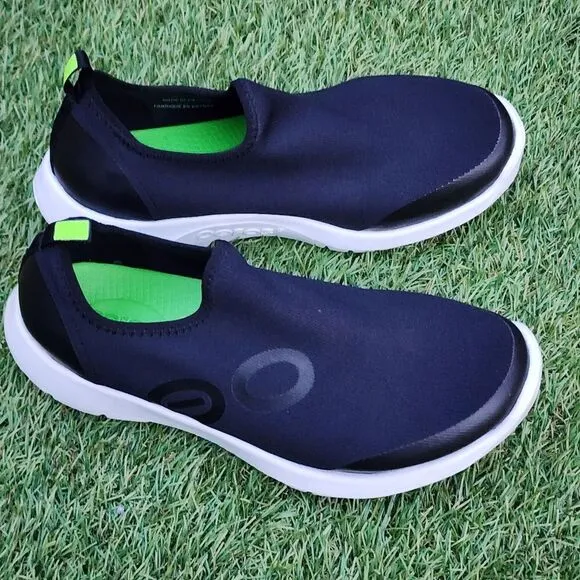 OOFOS OOmg eeZee - Womens Shoes - SIZE 9