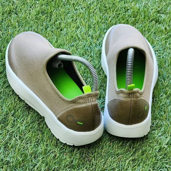 OOFOS OOmg eeZee - Womens Shoes - SIZE 6.5
