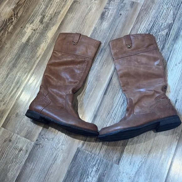 OTBT Petaluma tall riding boots SZ 9.5