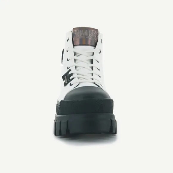Palladium SIZE 8.5 White and Black REVOLT Platform Sneakers, New In Box