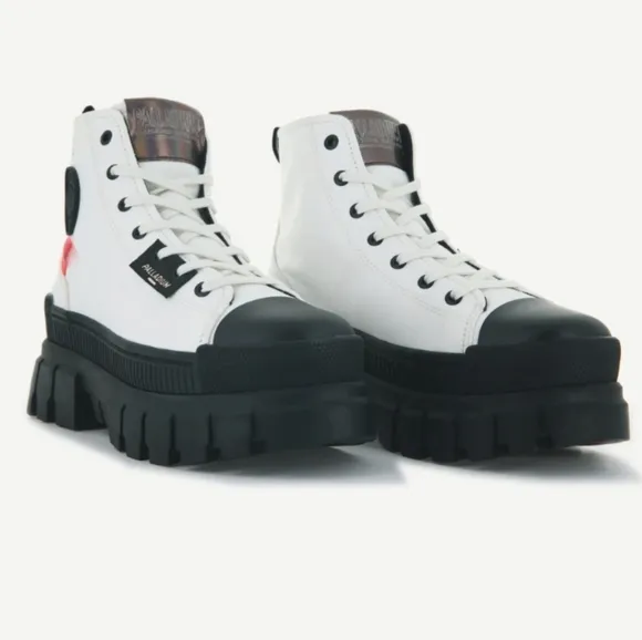 Palladium SIZE 8.5 White and Black REVOLT Platform Sneakers, New In Box