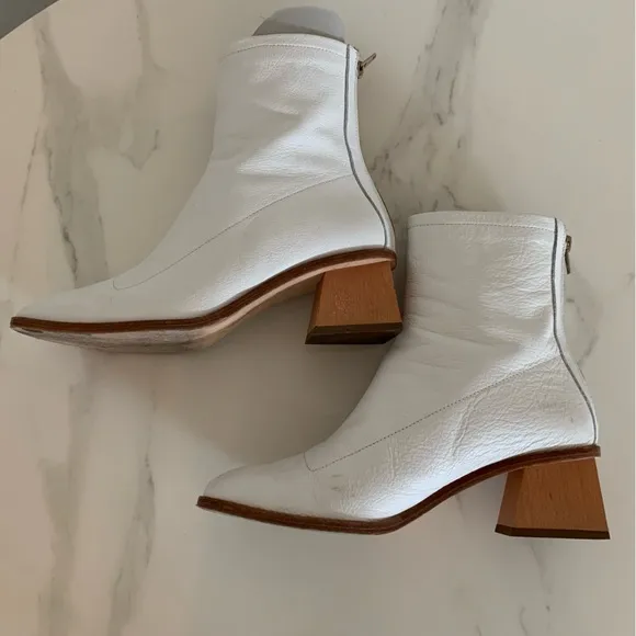 Paloma Wool Saturno Boots, White, Size 38 🤍