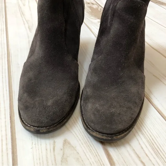 Paul Green leather heeled ankle boots