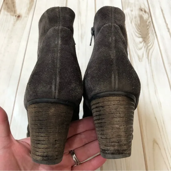 Paul Green leather heeled ankle boots
