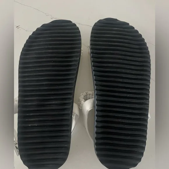 Paula Torres Sandals.