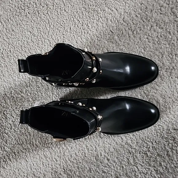 Pearl Block Heel Ankle Boots