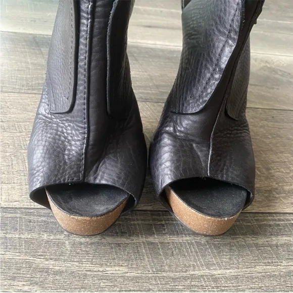 Pedro Garcia Booties Size 42 Black Leather High Heel Open Toe Sexy &amp; Classic
