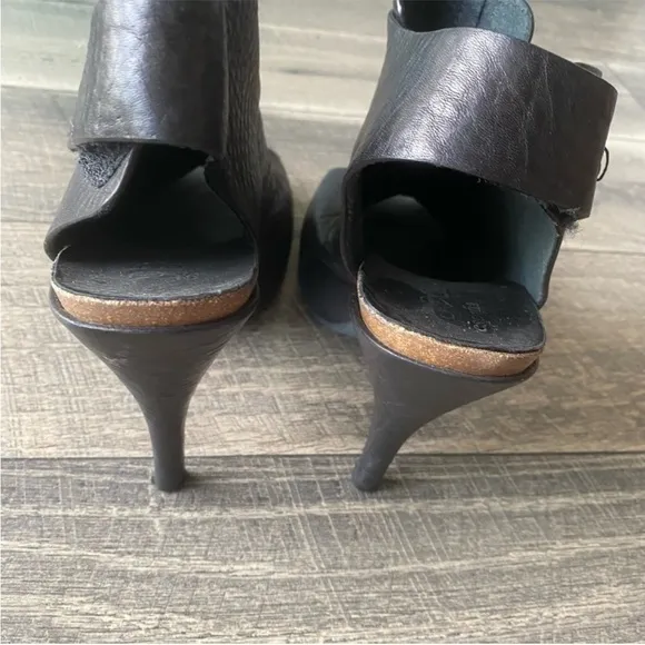 Pedro Garcia Booties Size 42 Black Leather High Heel Open Toe Sexy &amp; Classic