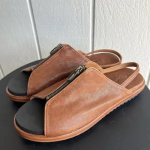 Pep Monjo Leather Zipper Sandals with Slingback in Brown Size 39