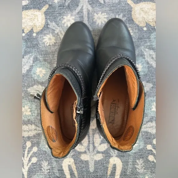 PIKOLINOS ROTTERDAM Black Leather Ankle Boots