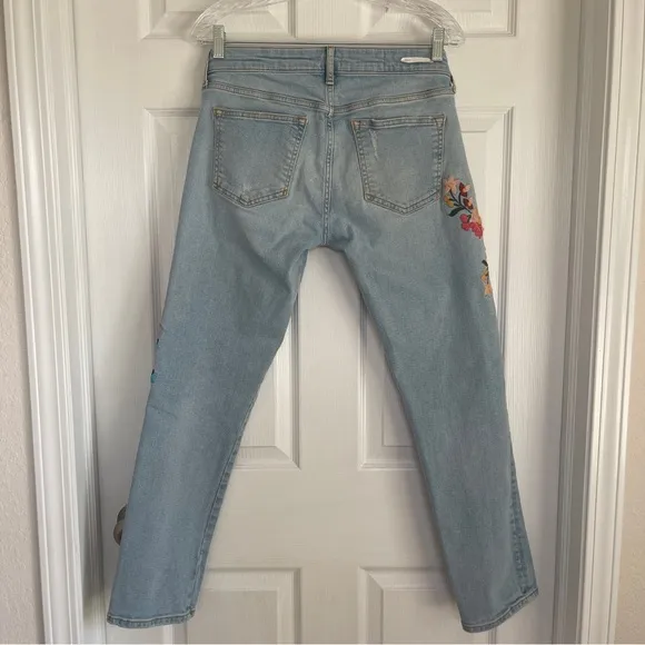 Pilcro Embroidered Jeans Sz 27 Gently Loved
