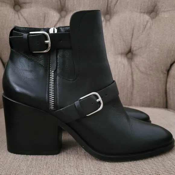 POUR LA VICTOIRE WILSON GENUINE LEATHER ANKLE BOOTS