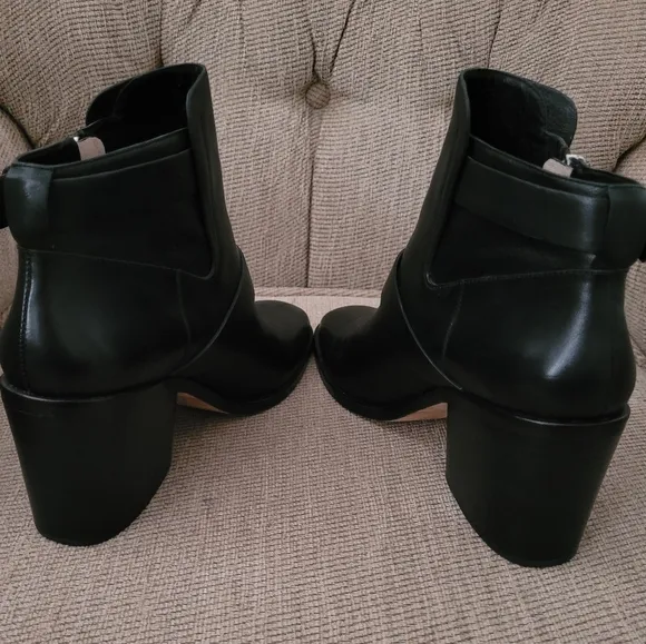 POUR LA VICTOIRE WILSON GENUINE LEATHER ANKLE BOOTS