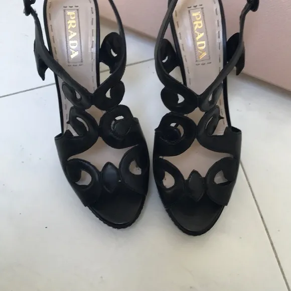 Prada sandals size39