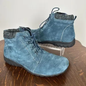 Propet Delaney Blue Suede Water Resistant Comfort Ankle Boot SIZE 10