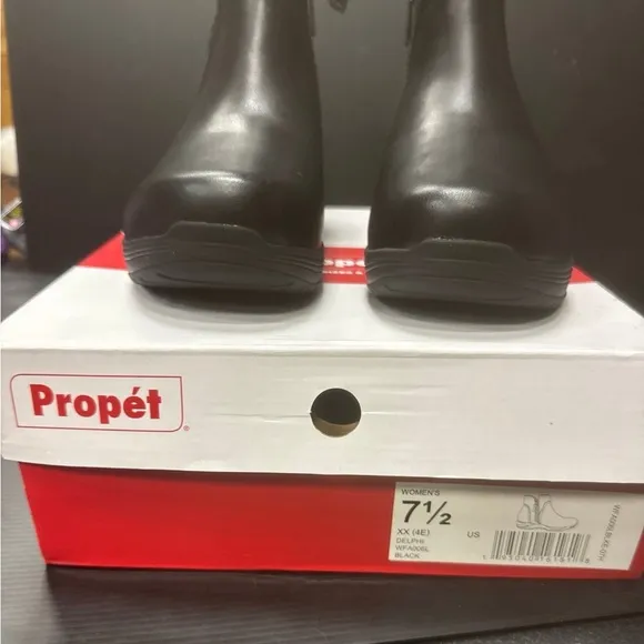 Propet Women's Sleek Black Ankle Boots