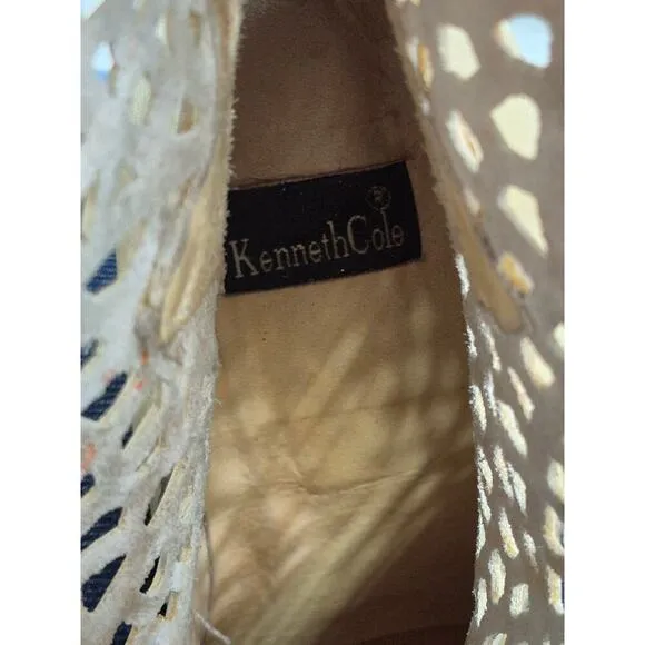 RARE VTG Kenneth Cole Leather Open Work Ivory  Snakeskin Vamp Wood Heel Boot 8.5