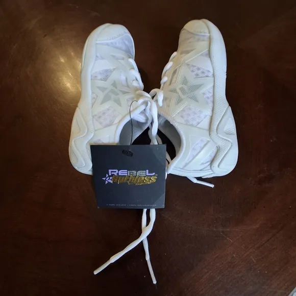 Rebel Ruthless Cheer Athletic Shoes White Youth Size 11