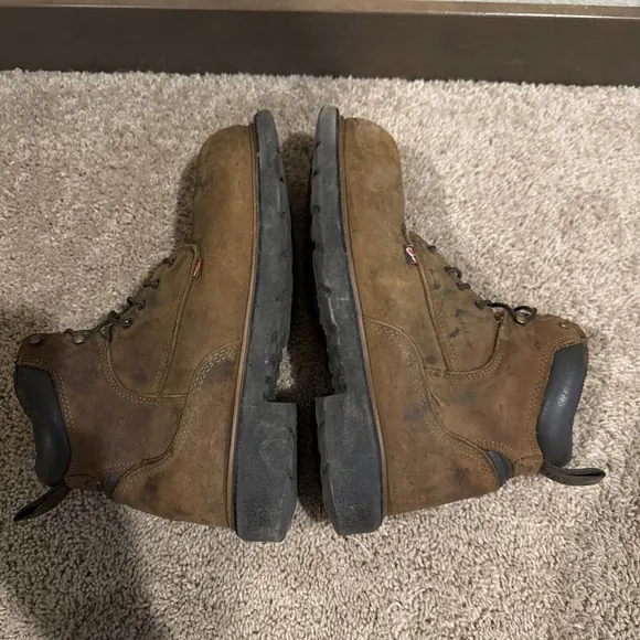 RED WING 4215 DynaForce Size 9 Waterproof Steel Toe Men Work Boots