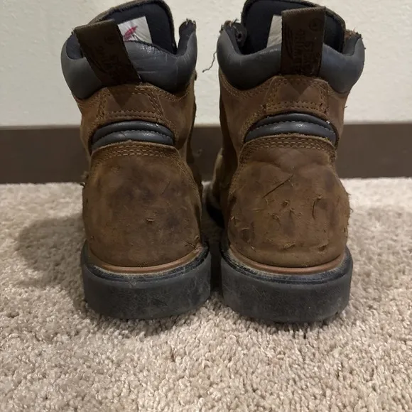 RED WING 4215 DynaForce Size 9 Waterproof Steel Toe Men Work Boots