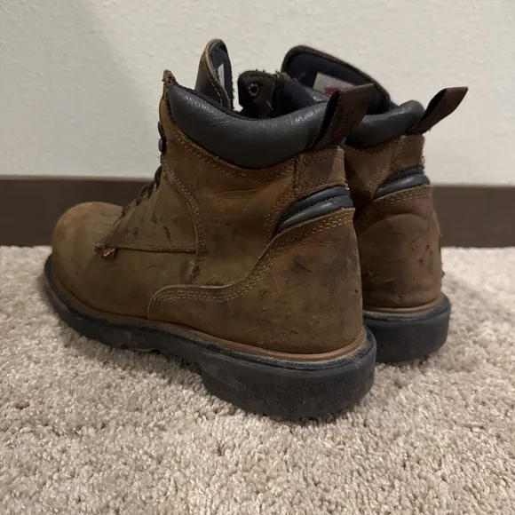 RED WING 4215 DynaForce Size 9 Waterproof Steel Toe Men Work Boots