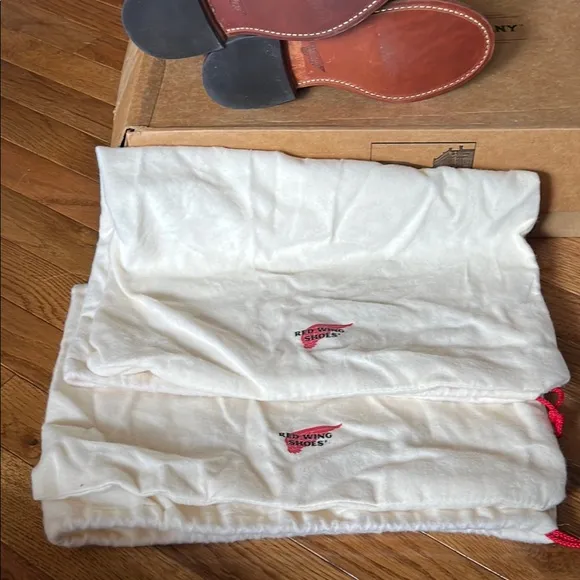 Red Wing Brown Lace Up Boot - The Gloria - NWT - Size 5