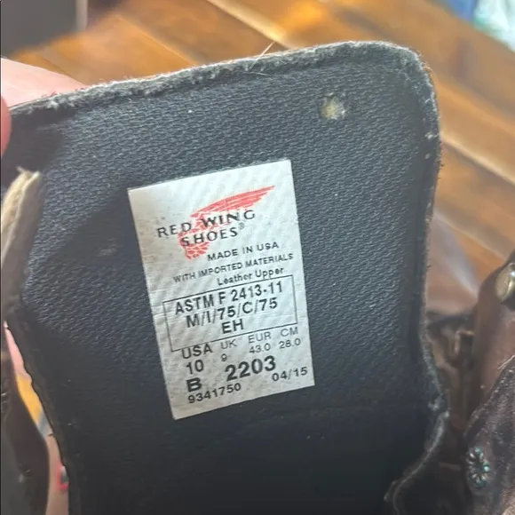 Red Wing Men’s Dynaforce 8 inch steel toe work boot