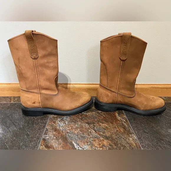 Red Wing Pecos 1105 soft toe pull on 11” boots. Size 8.
