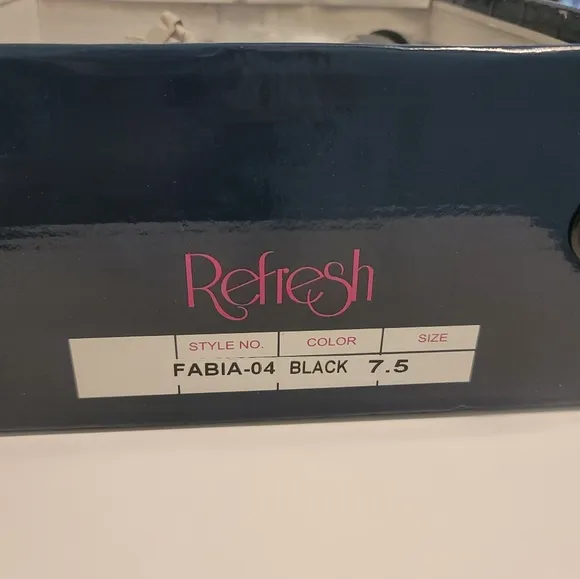 Refresh Fabia chunky heel lug booties whimsigoth biker black platform heels 7.5