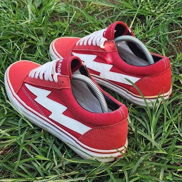 REVENGE X STORM - Mens Shoes - SIZE 9