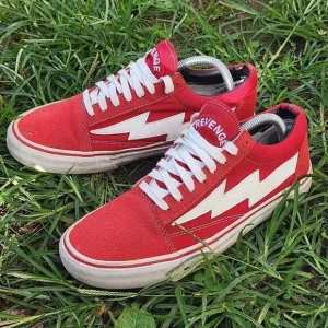 REVENGE X STORM - Mens Shoes - SIZE 9
