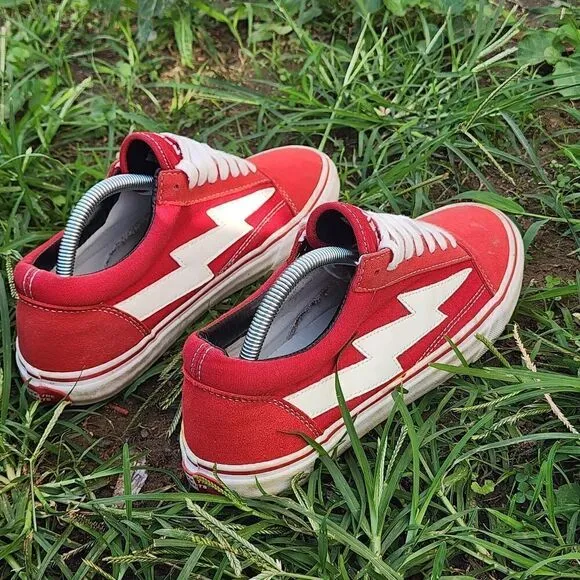 REVENGE X STORM - Mens Shoes - SIZE 9