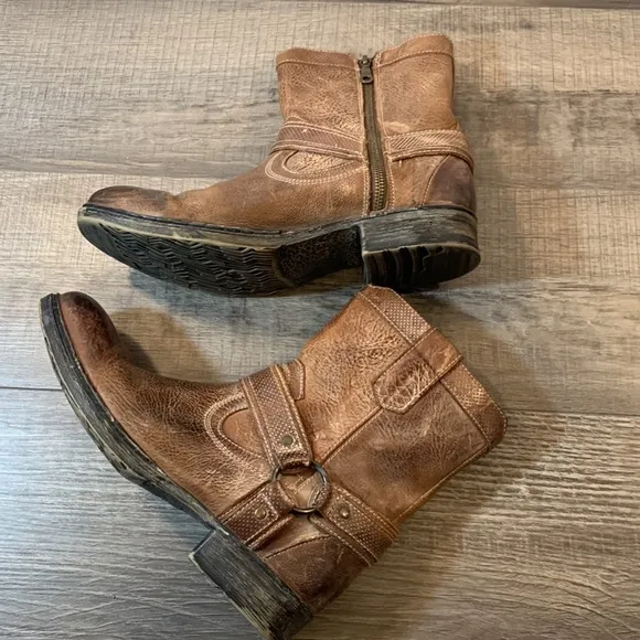 Roan by Bed Stu brown leather boots size 9
