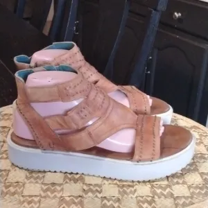 ROAN BY BED/STU SANDALS
