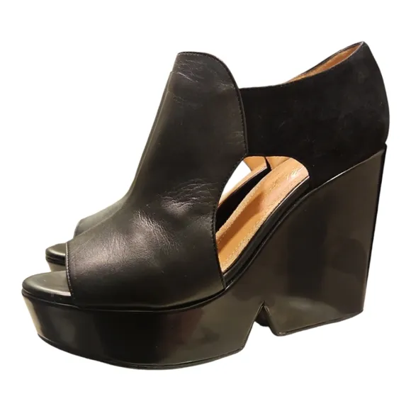 ROBERT CLERGERIE | Diser Black Leather Wedge Sandals in Size EU 37 / US 6.5