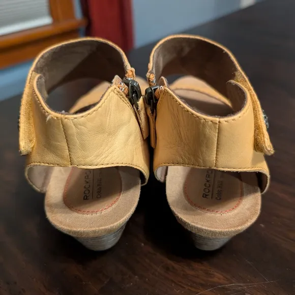 Rockport Cobb HillWomen's Mustard Sandals, 8.5, EUC - Gently worn once