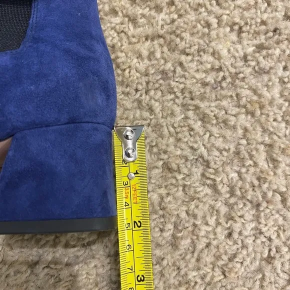Roger Vivier Paris Women’s Chelsea Suede Boots Blue Size 37 Ankle Boots