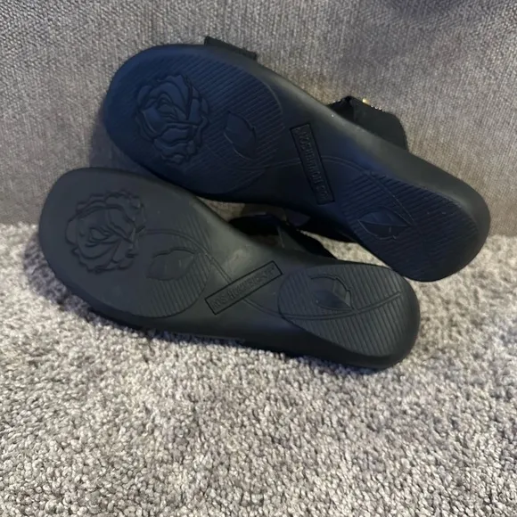 Ros Hommerson Women’s‎ Marcy Black Stretch Sandals Size 7.5