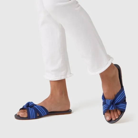 Rothy's Blue Sandals with Elegant Bow Detail 🌴☀️