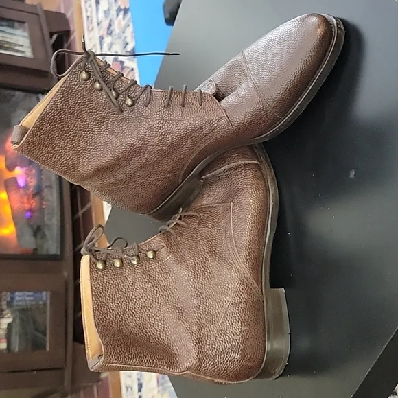 Sak Fifth Avenue men's boots