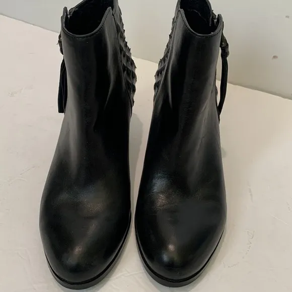 Sam Edelman ankle boots size 7w