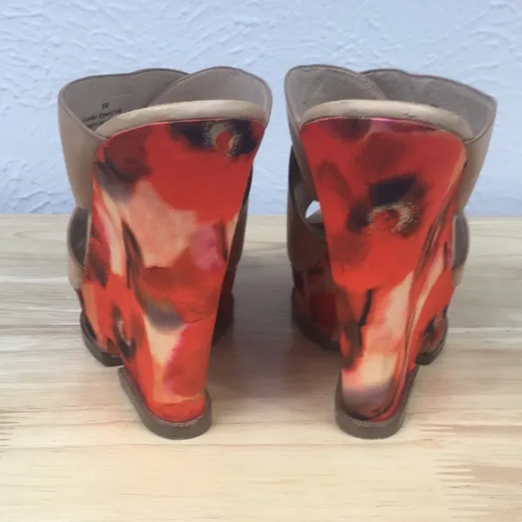 Sam Edelman Tan and Floral Jorgia Slip-on Platform