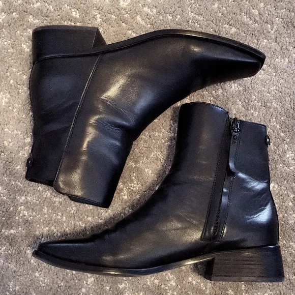 Sam Edelman Thatcher Black Leather Ankle Boots