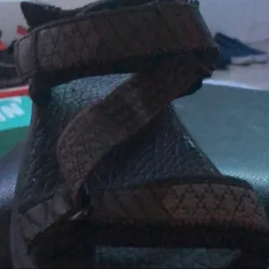 Sandals (Black and Grey)