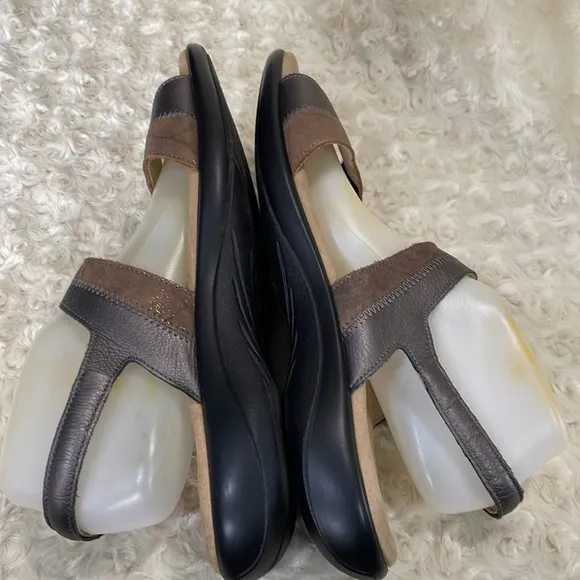 SAS sandals
