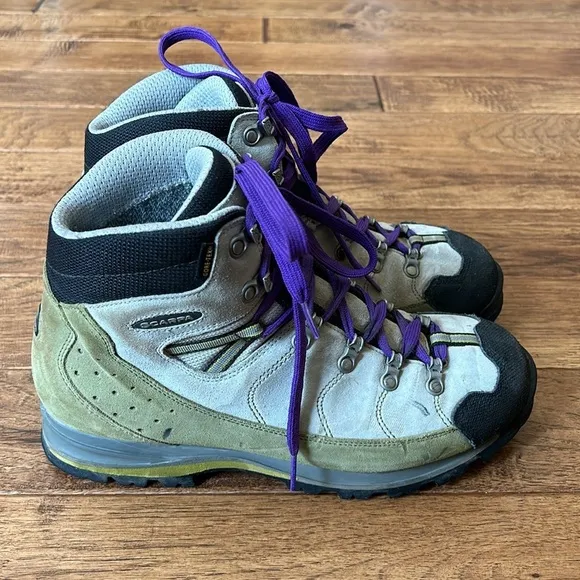 Scarpa Mustang Lady GTX Hiking Trekking Backpacking Boots Ice / Green Size 8.5