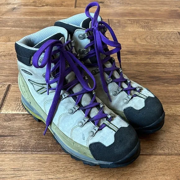 Scarpa Mustang Lady GTX Hiking Trekking Backpacking Boots Ice / Green Size 8.5