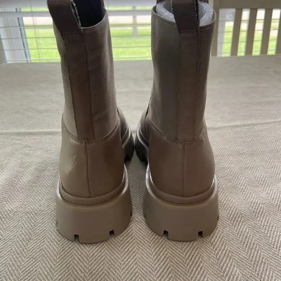 Schutz Billie Casual boots Platform Chunky size 10 NWOT