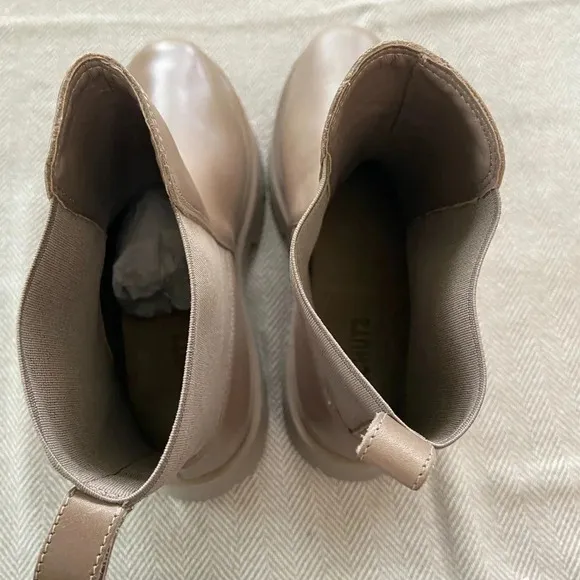 Schutz Billie Casual boots Platform Chunky size 10 NWOT